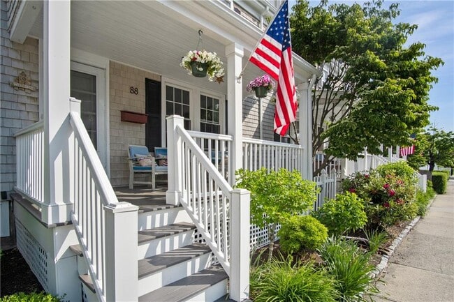 Building Photo - 88 Kay St