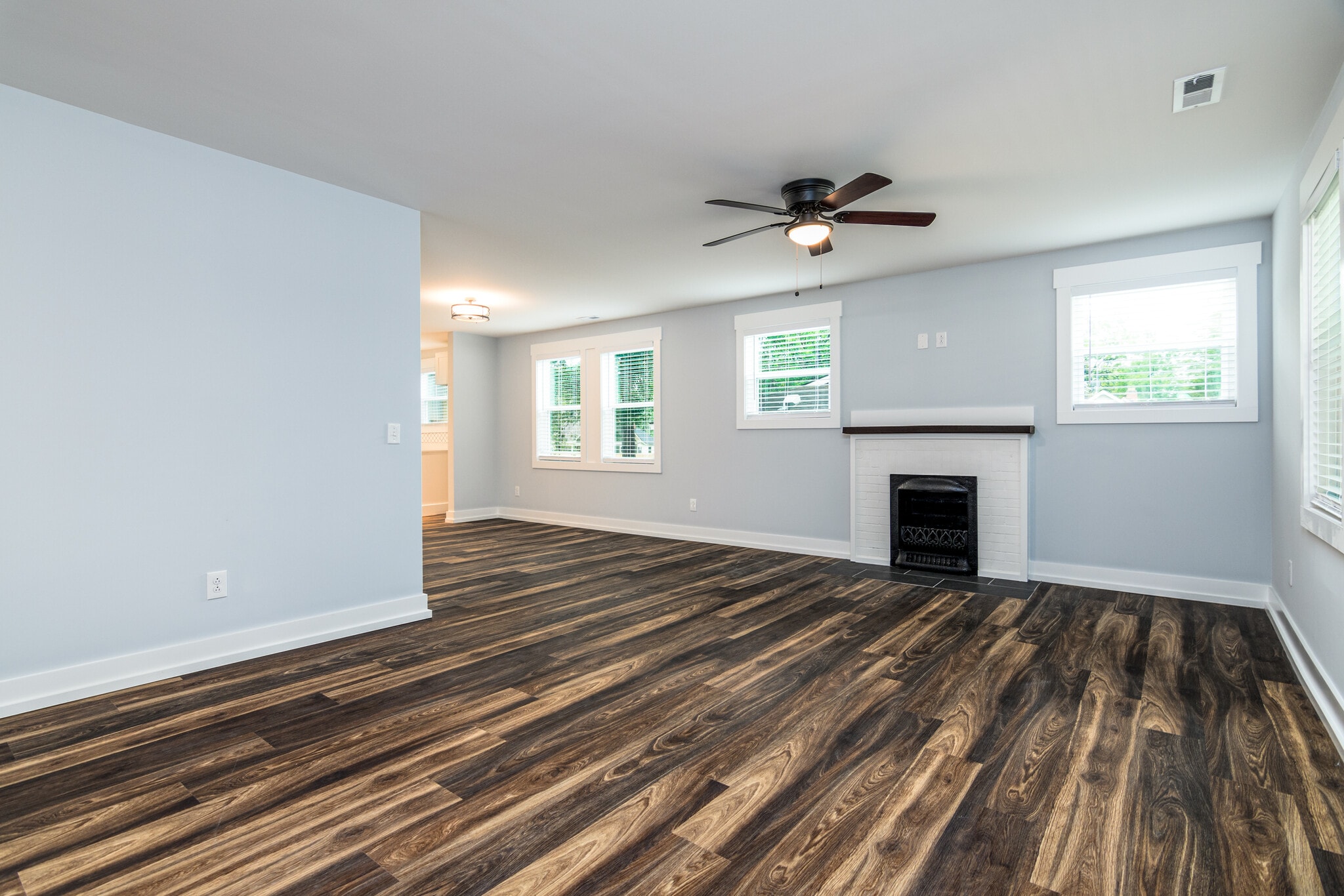 Living Room - 503 Hampton St