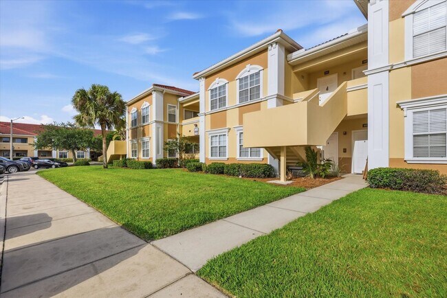 Building Photo - 1015 Villagio Cir