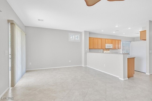 Building Photo - 2249 Myrtle Point Way