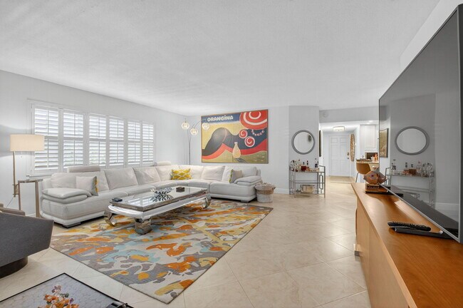 Building Photo - 1700 S Ocean Blvd