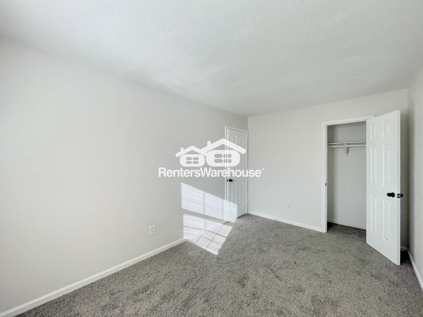 Building Photo - 1866 Olde Buckingham Rd