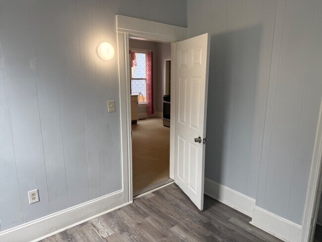 Building Photo - 201 Auburn St