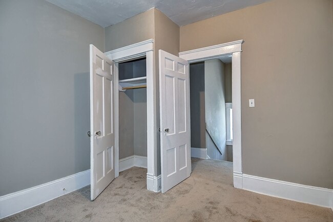 Building Photo - FOR RENT  - NORFOLK / ODU AREA
