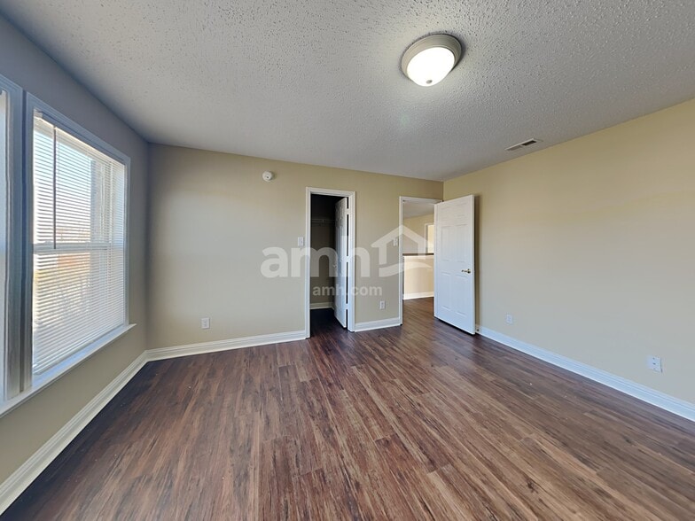 Building Photo - 8339 Firefly Way