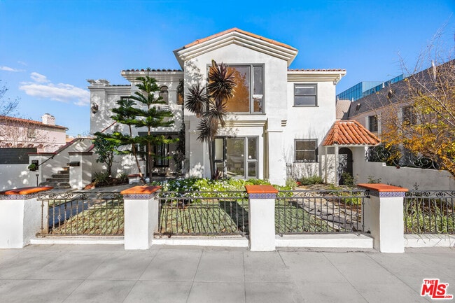 Building Photo - 502 Smithwood Dr