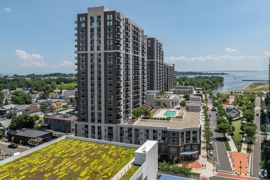 Building Photo - Allure @ Harbor Point