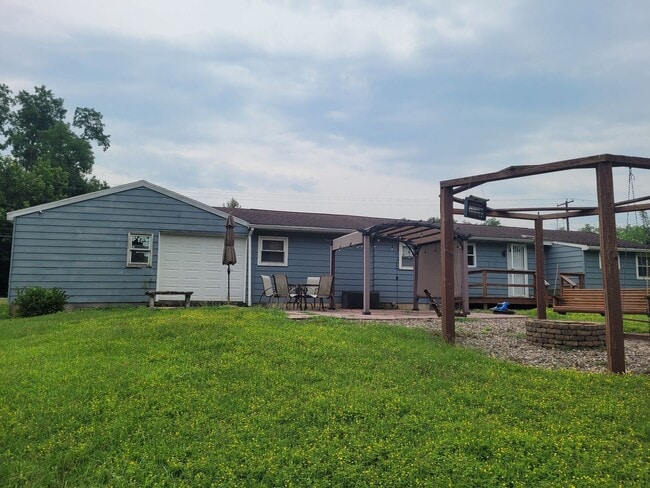 Building Photo - 2327 Ritner Hwy