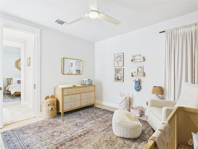 Building Photo - 3002 Sunridge Dr