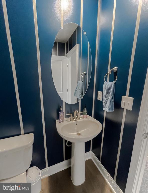 Building Photo - 23810 Myrtle Glen Way