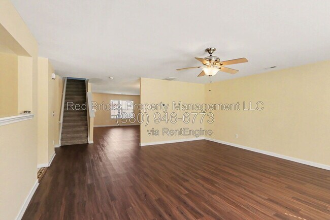 Building Photo - 10805 Dry Stone Dr