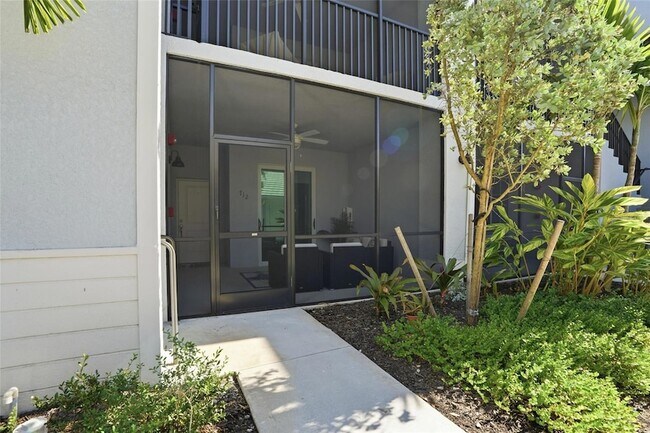 Building Photo - 14204 Heritage Landing Blvd