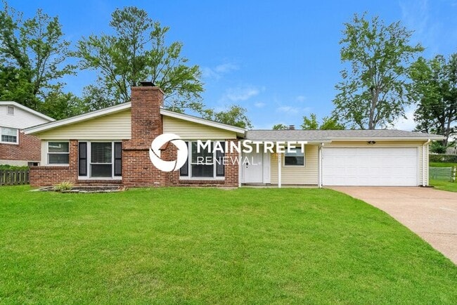 Building Photo - 3 Bedroom Pet-Friendly Home in St. Louis, MO with Main Street Renewal