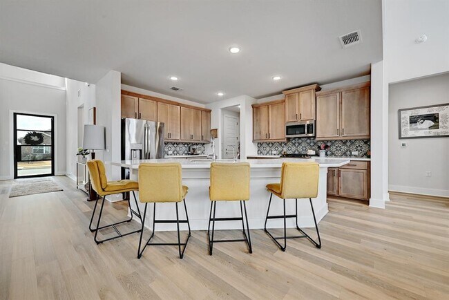 Building Photo - 8509 Silverthorne St