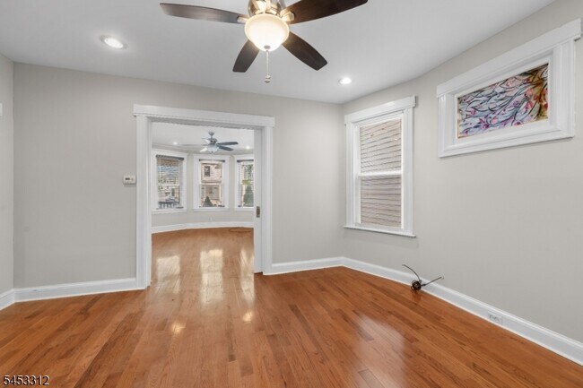 Building Photo - 185 N 18th St