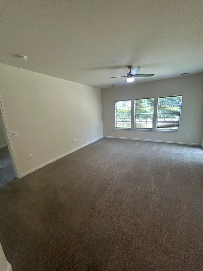 Building Photo - 198 Hampton Park Cir