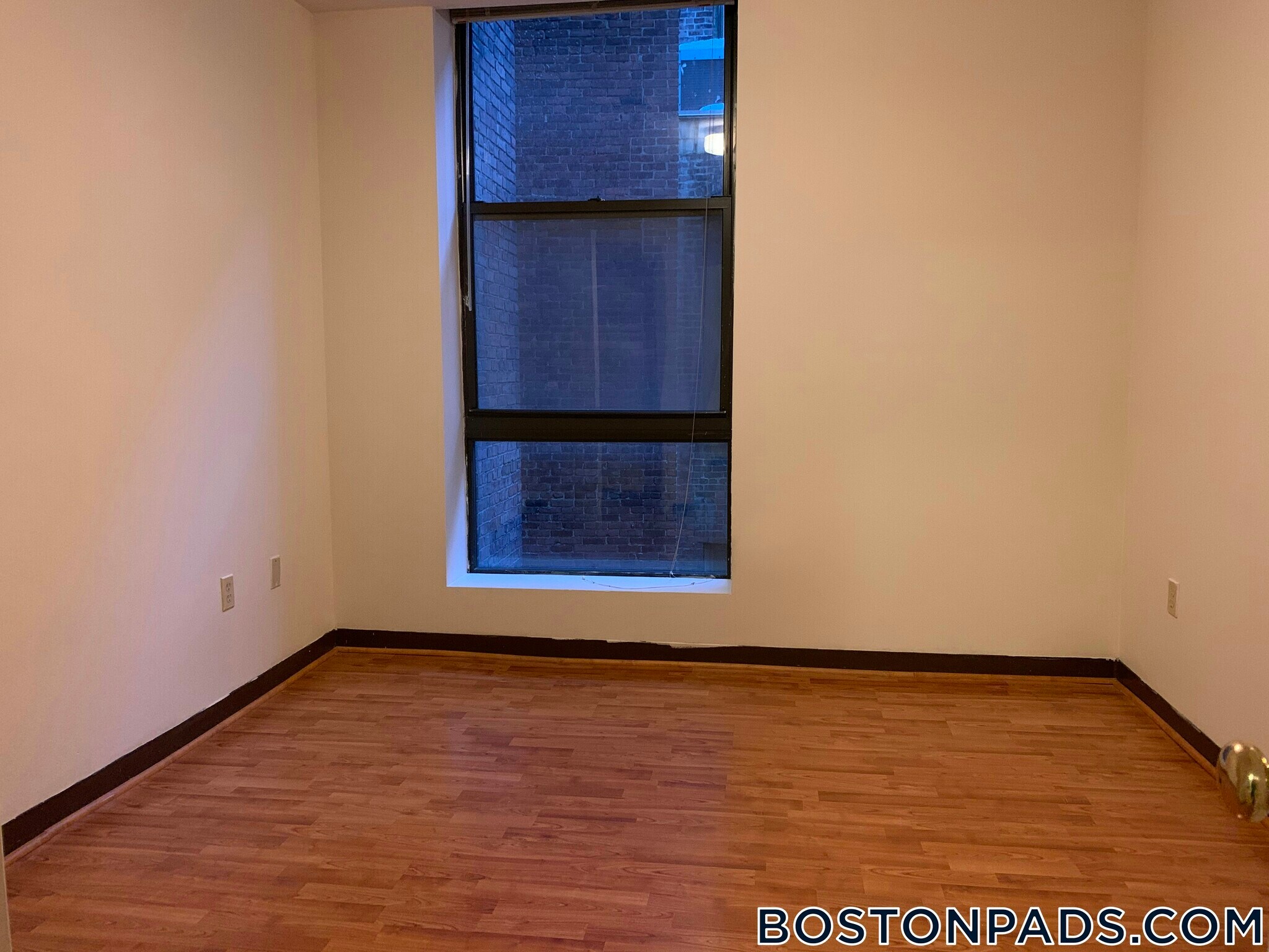 Building Photo - 81 Essex St