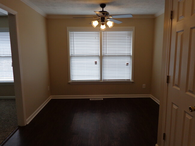 Building Photo - 780 Holcombe Woods Ct