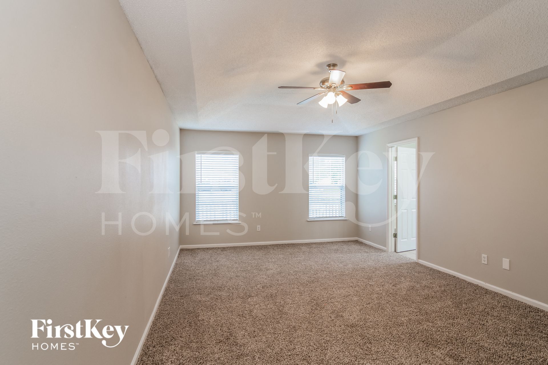 Building Photo - 12241 Pebble Point Dr W