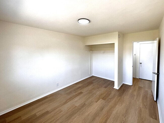 Building Photo - 7031 Sowell Ave