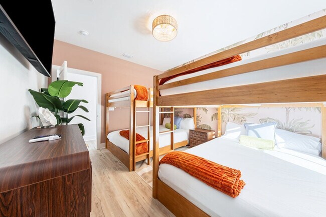 Building Photo - 19901 Charlie Claude Dr