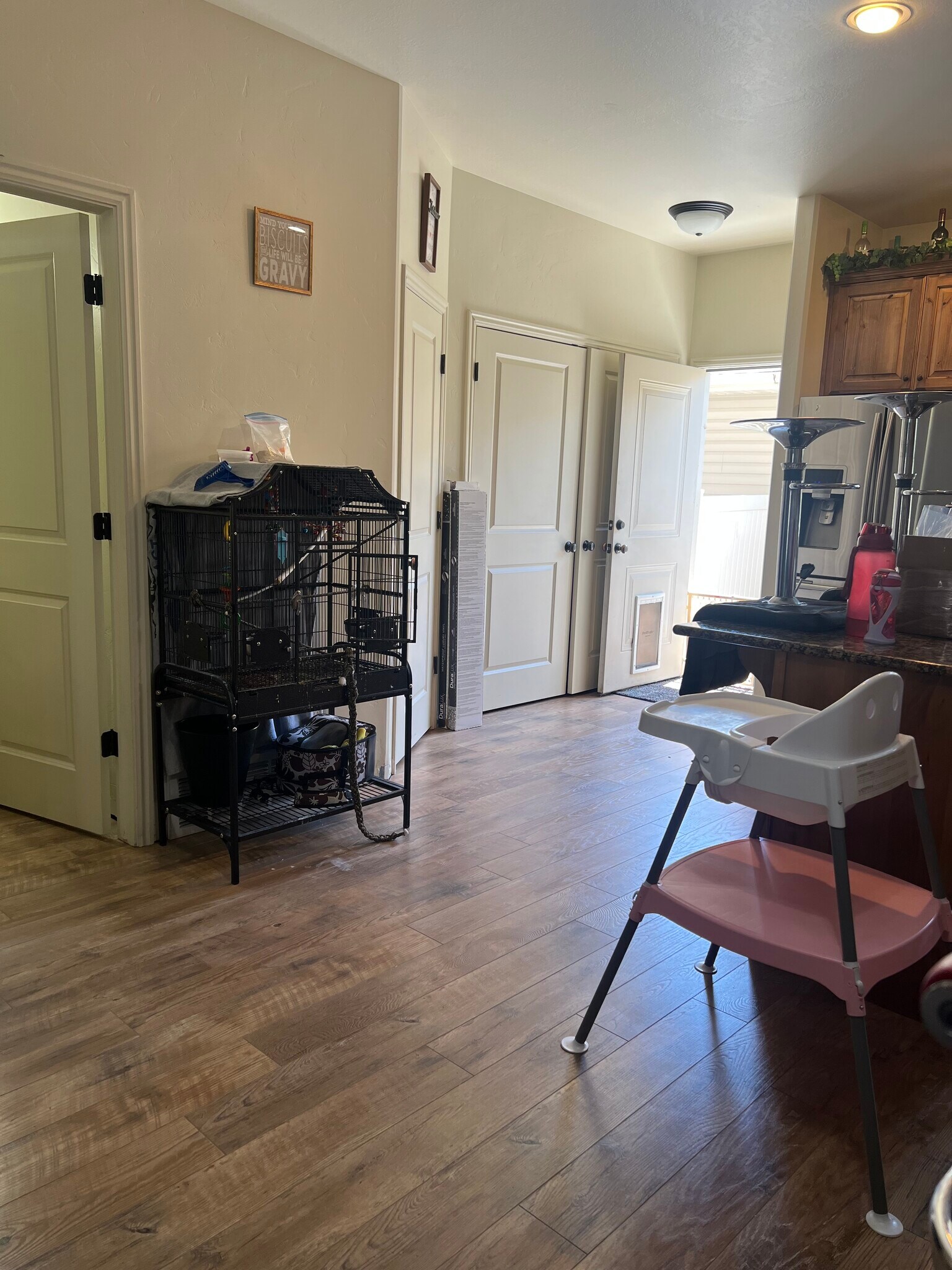 Building Photo - 490 E 700 S