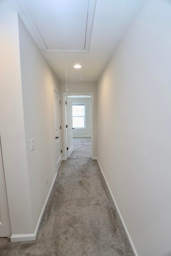 Building Photo - 1854 Gabriel Ln