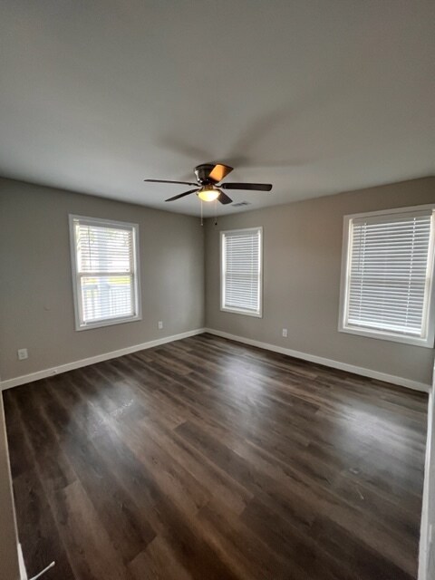 Building Photo - 324 Adams St