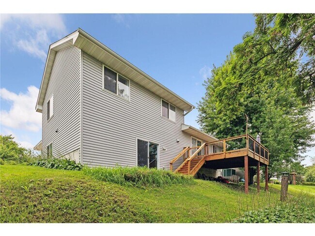 Building Photo - 211 Alva St