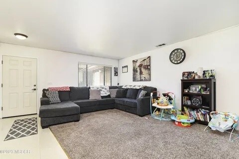 Building Photo - 521 S I St