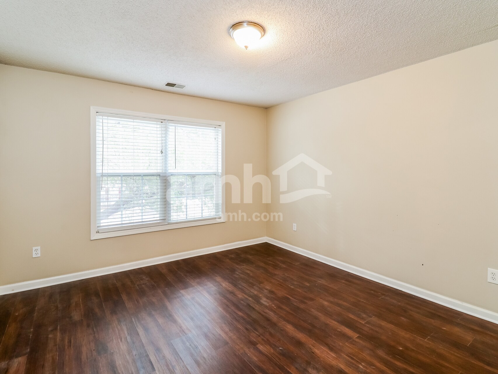 Building Photo - 112 Knightsbridge Rd