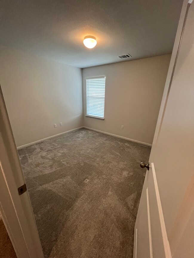 Building Photo - 6228 Mary Lewis Dr