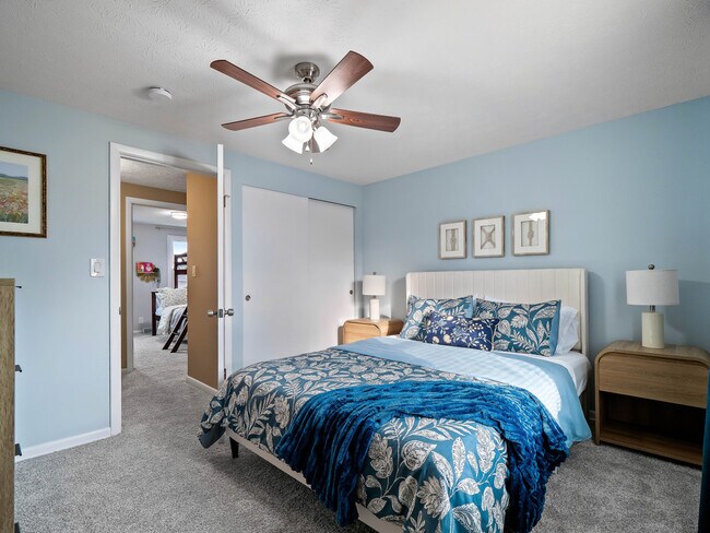 Building Photo - 32071 Lake Rd