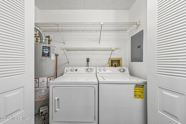 Building Photo - 3015 Lighthouse Ln