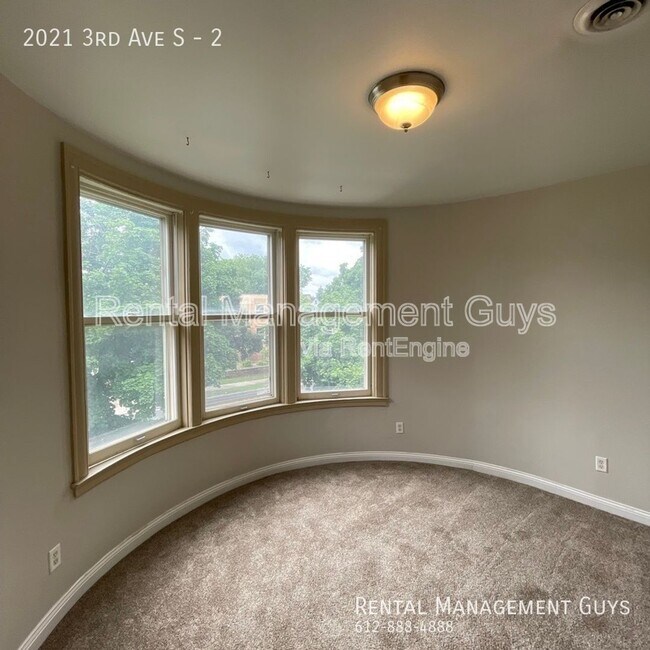 Building Photo - 2021 3rd Ave S