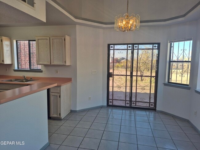 Building Photo - 12143 Noel Espinoza Cir