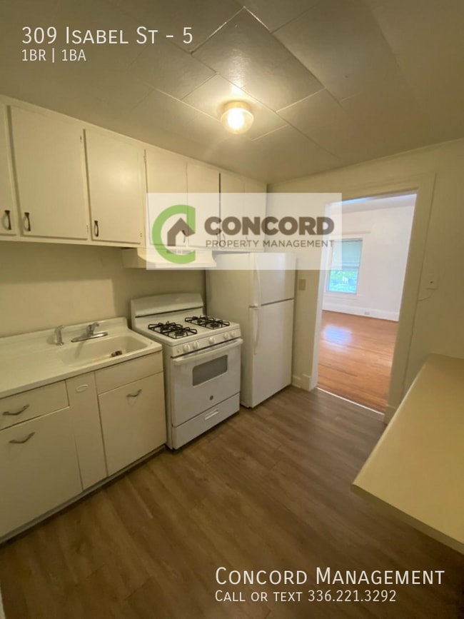 Building Photo - 309 Isabel St