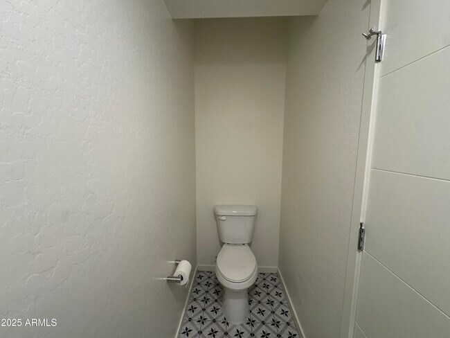 Building Photo - 300 N Gila Springs Blvd