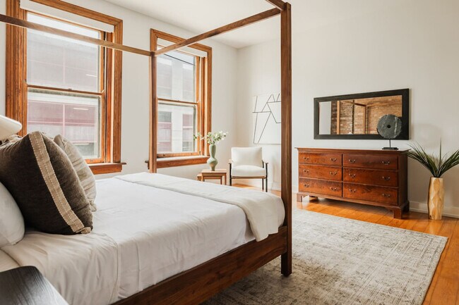 Building Photo - 1201 Jackson St