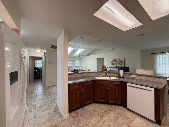 Building Photo - 17315 Sabrina Cir