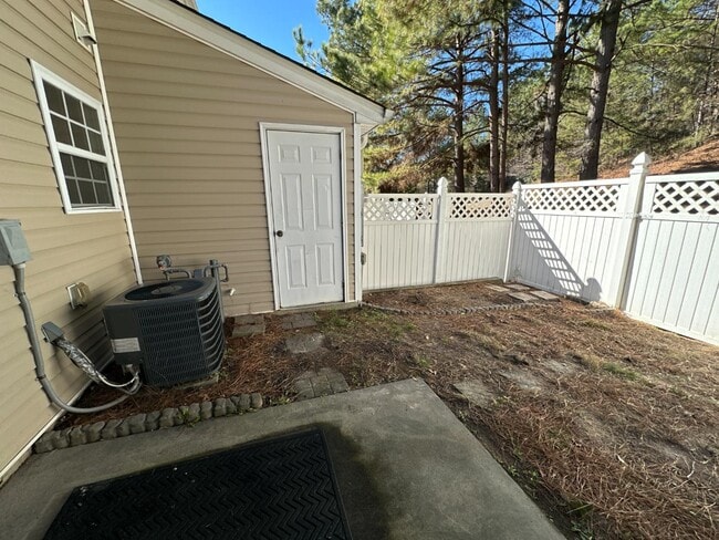 Building Photo - 12346 Hennigan Pl Ln
