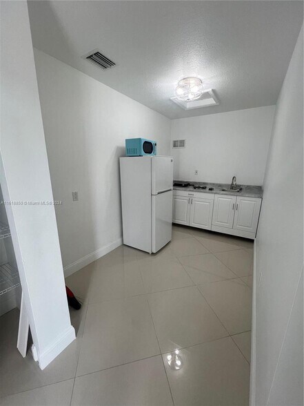 Building Photo - 14813 SW 171st Ter