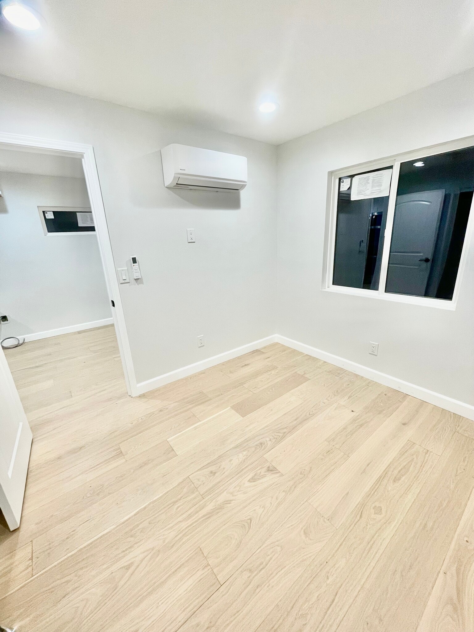 Building Photo - 1847 Stearns Dr