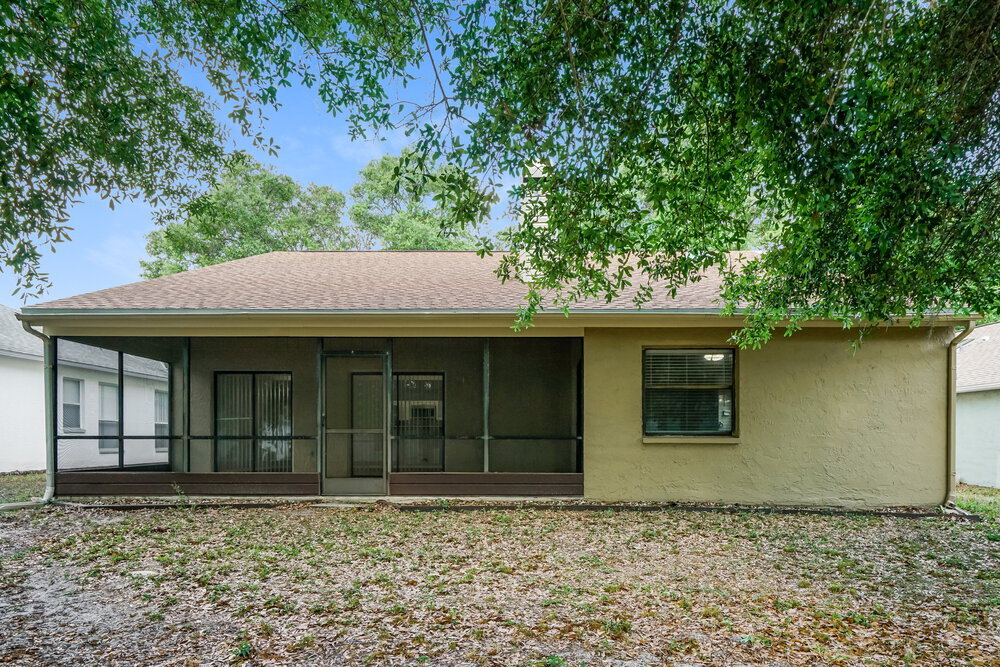 Building Photo - 8046 Hathaway Dr