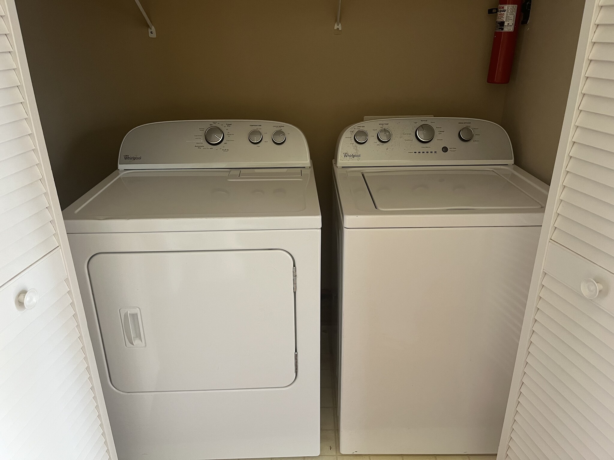 Full size washer and dryer - 830 44th Ave N