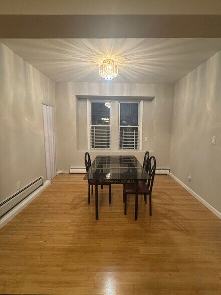 Building Photo - 249 N 11th St