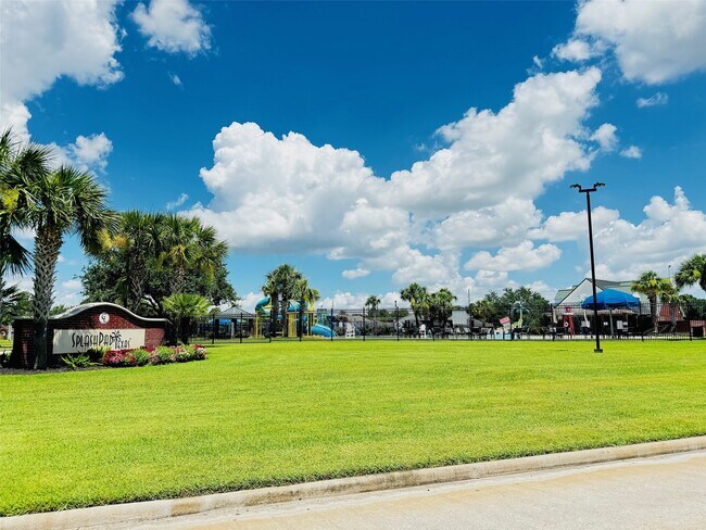 Building Photo - 17610 Blue Lilly Ln