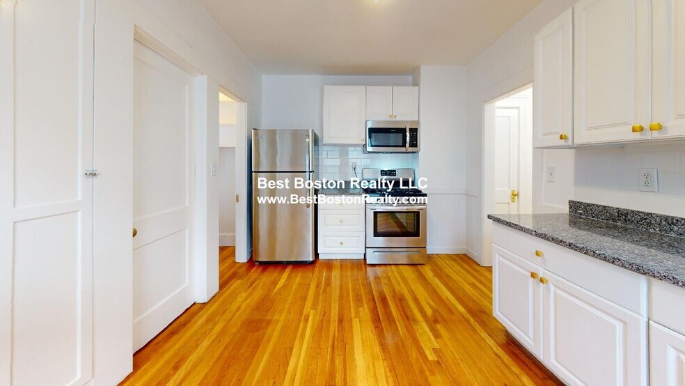 Building Photo - 58 Wilbur St