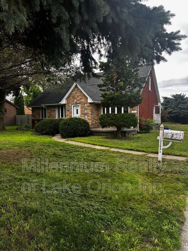 Building Photo - 22031 Lester St