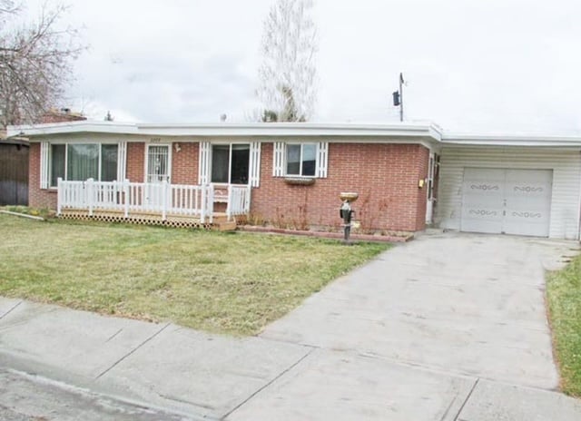 Primary Photo - 2277 Logan Dr